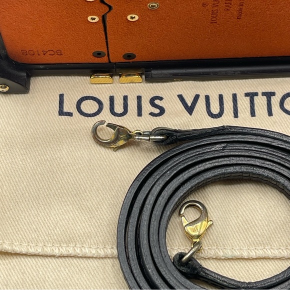 Louis Vuitton x Grace Coddington Catogram Eye Trunk IPhone Case Collector’s Rare - Picture 15 of 16